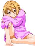  bare_shoulders barefoot blonde_hair brown_eyes brown_hair extra feet grin k-on! leg_hug long_hair looking_at_viewer naked_sweater ribbed_sweater shinama simple_background smile solo sweater tachibana_himeko white_background 