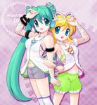  aoya_(hoshixii) aqua_eyes blonde_hair bracelet green_eyes green_hair hair_ornament hair_ribbon hairclip hatsune_miku headphones headset jewelry kagamine_rin long_hair multiple_girls navel necklace project_diva_(series) project_diva_2nd ribbon shorts twintails very_long_hair vocaloid 