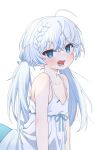  1girl absurdres ahoge bare_shoulders blue_bow blue_eyes blue_streaks blush bow braid crossed_bangs dress fins fish_skeleton fish_tail gawr_gura hair_between_eyes highres hololive hololive_english long_hair looking_at_viewer low_twintails multicolored_hair open_mouth shark_girl shark_tail solo spaghetti_strap streaked_hair tail twintails ugaaaa1 virtual_youtuber white_background white_dress white_hair 