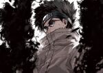  1boy aburame_shino black_hair bug commentary_request forehead_protector highres jacket konohagakure_symbol male_focus naruto_(classic) naruto_(series) round_eyewear solo sunglasses upper_body white_background yuu_choko 