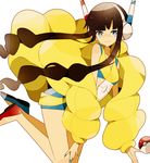  bad_id bad_pixiv_id bare_legs black_hair blue_eyes fur_coat headphones kamitsure_(pokemon) long_hair mismatched_footwear mochi730 poke_ball pokemon pokemon_(game) pokemon_bw2 sidelocks simple_background smile solo white_background 