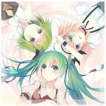  absurdres aqua_eyes bad_id bad_pixiv_id blonde_hair green_eyes green_hair gumi hair_ornament hairclip hatsune_miku highres kagamine_rin multiple_girls smile temari_(deae) twintails vocaloid 