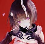  1girl bare_shoulders black_gloves black_hair blunt_bangs breasts cleavage closed_mouth commentary_request cone_horns detached_sleeves eriko_(princess_connect!) eriko_(valentine)_(princess_connect!) fur_collar gloves head_tilt heart highres horns looking_at_viewer medium_breasts portrait princess_connect! purple_eyes red_background renoahh short_hair signature simple_background smile solo upper_body 