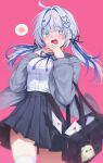  1girl absurdres aokumo_rin bag black_skirt blue_eyes blue_hair blue_ribbon commentary grey_hair grey_jacket hair_ornament hair_ribbon heart heart_hair_ornament highres jacket long_hair long_sleeves love_letter low_twintails multicolored_hair neck_ribbon open_clothes open_jacket open_mouth pink_background ribbon school_bag shirt shirt_tucked_in simple_background skirt solcha solo spoken_blush standing stellive streaked_hair thighhighs twintails untranslatable_commentary very_long_hair virtual_youtuber white_shirt white_thighhighs 