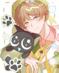  1boy absurdres aqua_eyes brown_hair cat closed_mouth collared_shirt ensemble_stars! flower hand_up hat highres long_sleeves looking_at_viewer male_focus neck_ribbon official_alternate_costume paw_print pink_flower ribbon shirt short_hair smile solo takamine_midori wing_collar yellow_ribbon yiwu'erxi 