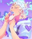  1boy blonde_hair blue_eyes blue_lips blue_nails commentary danny_(sbr) delicourse english_commentary hat heart_ornament highres hood hood_down hoodie horseshoe horseshoe_hat_ornament horseshoe_ornament johnny_joestar jojo_no_kimyou_na_bouken looking_at_viewer makeup male_focus medium_hair mouse_(animal) nail_polish purple_sleeves short_sleeves solo star_(symbol) star_print steel_ball_run two-tone_sleeves white_hat white_hoodie white_sleeves 