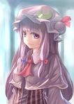  bangs blunt_bangs canae0 capelet colored_eyelashes crescent hat highres light_smile lips long_hair long_sleeves patchouli_knowledge pink_eyes purple_hair smile solo touhou upper_body 