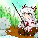  bangs chibi fishing fishing_rod fujiwara_no_mokou hair_ribbon holding holding_fishing_rod long_hair lowres naya ribbon solo touhou white_hair 