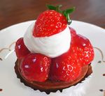  bad_pixiv_id cream dessert dish food fruit granada no_humans photorealistic still_life strawberry 
