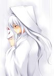  animal_ears blush fox_ears fox_mask hat highres hood hoshizuki_(seigetsu) japanese_clothes kimono long_hair mask original profile red_eyes robe solo uchikake upper_body white_hair 