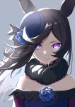  1girl absurdres animal_ears bare_shoulders blue_dress blue_flower blue_hat blue_rose brown_hair closed_mouth danboru_(jdanboru1182) dress fascinator flipped_hair flower fur_choker fur_collar hair_over_one_eye hat hat_flower highres horse_ears horse_girl long_hair looking_at_viewer off-shoulder_dress off_shoulder purple_eyes rice_shower_(rosy_dreams)_(umamusume) rice_shower_(umamusume) rose simple_background solo tilted_headwear umamusume upper_body 