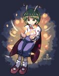  1girl antennae artist_name cape commentary_request full_body green_eyes green_hair highres imperishable_night long_sleeves mary_janes red_cape red_shoes shoes smile socks solo touhou uzumaki_osushi white_socks wings wriggle_nightbug 