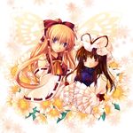  anna_(small_night) bangs bare_shoulders blonde_hair blue_eyes bow brown_hair bug butterfly cosplay costume_switch daisy detached_sleeves dress flower frilled_bow frilled_hair_tubes frilled_shirt_collar frilled_sleeves frills gradient_eyes hair_bow hair_tubes hakurei_reimu hakurei_reimu_(cosplay) hat hat_ribbon height_difference insect long_hair long_sleeves looking_at_viewer multicolored multicolored_eyes multiple_girls puffy_sleeves red_bow red_dress red_eyes red_ribbon ribbon ribbon-trimmed_sleeves ribbon_trim sleeves_past_wrists touhou white_hat white_sleeves wide_sleeves yakumo_yukari yakumo_yukari_(cosplay) yellow_ribbon 