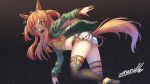  1girl :d absurdres animal_ears artist_name ass belt blurry bokeh bomber_jacket bow brown_belt brown_bow brown_shoes brown_thighhighs commentary crop_top cropped_shirt dark_background depth_of_field dog_tags dot_nose ear_bow foot_out_of_frame from_side green_jacket highres horse_ears horse_girl horse_tail jacket korean_commentary long_hair long_sleeves looking_at_viewer looking_to_the_side mayano_top_gun_(scramble_zone)_(umamusume) mayano_top_gun_(umamusume) midriff multicolored_thighhighs navel nose_shade open_clothes open_jacket open_mouth orange_eyes orange_hair orange_tail orange_thighhighs overlighting running shirt shoes short_shorts shorts signature simple_background smile solo striped_clothes striped_thighhighs sweat tail thighhighs thighs turning_head two-tone_thighhighs two_side_up umamusume very_sweaty white_shorts yellow_shirt zonunoll 
