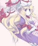  blonde_hair gloves hat long_hair parasol ribbon solo touhou umbrella white_gloves yakumo_yukari yuzuki_gao 