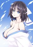  bad_id bad_pixiv_id bare_shoulders black_hair blue_eyes breasts cleavage huge_breasts japanese_clothes kimono matsuryuu off_shoulder parted_lips senran_kagura senran_kagura_shinovi_versus solo yumi_(senran_kagura) 