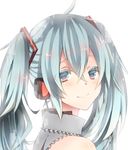  aqua_eyes aqua_hair hatsune_miku headphones long_hair smile solo twintails umigumo_yuuna vocaloid 