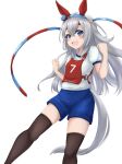  1girl animal_ears black_thighhighs blue_eyes blue_hairband blue_shorts character_name clenched_hands commentary ear_covers fang grey_hair gym_shirt gym_shorts gym_uniform hairband highres horse_ears horse_girl kemuri_(etep3372) long_hair looking_at_viewer open_mouth race_bib shirt short_sleeves shorts simple_background smile solo standing t-shirt tamamo_cross_(umamusume) thighhighs translated umamusume white_background white_shirt 