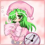  :&lt; bad_id bad_pixiv_id border bubble chain chibi frilled_pillow frills green_eyes green_hair hair_over_one_eye hat kazami_yuuka kazami_yuuka_(pc-98) long_hair looking_at_viewer nightcap nightgown o_omune_(kagu8) pillow pink_background pocket_watch red_border solo touhou touhou_(pc-98) watch 