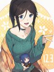  1girl 3s_(tarariko) :d absurdres birthday black_choker black_hair black_pantyhose blue_eyes breasts character_doll choker collarbone commentary doll green_sweater hair_between_eyes hibike!_euphonium highres holding holding_doll jewelry kasaki_nozomi long_hair long_sleeves looking_at_viewer medium_breasts pantyhose pendant ponytail sidelocks sleeves_past_wrists smile solo sweater symbol-only_commentary teeth tongue v yellow_blanket yoroizuka_mizore 