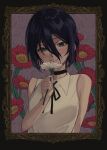  1girl :> absurdres arm_at_side bare_arms bare_shoulders black_border black_choker black_hair black_ribbon blush border breasts chainsaw_man choker closed_mouth commentary floral_background flower green_eyes hair_between_eyes hand_up highres holding holding_flower long_hair_between_eyes looking_at_viewer medium_breasts nasu_(pixiv_29380455) neck_ribbon ornate_border outside_border purple_background red_flower reze_(chainsaw_man) ribbon shirt short_hair sidelocks smile solo upper_body variant_set white_flower white_shirt 