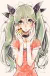  aqua_eyes aqua_hair bad_id bad_pixiv_id choker cupcake food hatsune_miku kohana_(ayako) long_hair ribbon solo twintails vocaloid 