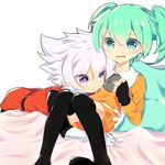  bad_id bad_pixiv_id blush fei_rune fingerless_gloves gloves green_eyes green_hair inazuma_eleven_(series) inazuma_eleven_go inazuma_eleven_go_chrono_stone male_focus multiple_boys name_(oiuio) open_mouth purple_eyes saryuu_evan sitting smile thighhighs white_background 