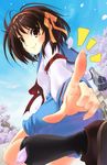  bad_id bad_pixiv_id black_legwear foreshortening hands kita_high_school_uniform kneehighs medium_hair petals school_uniform serafuku smile socks solo suzumiya_haruhi suzumiya_haruhi_no_yuuutsu urabi_(tomatohouse) 