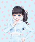  1girl bad_id bad_twitter_id blue_eyes blue_ribbon blunt_bangs commentary_request crop_top drill_hair drill_ponytail eyeshadow gfriend hair_ribbon hand_on_own_hip highres korean_commentary looking_at_viewer makeup pink_hair pink_lips ribbon rin_yes2 solo yerin_(gfriend) 