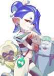  big_man_(splatoon) big_man_(splatoon_raiders) bike_shorts black_thighhighs blue_hair colored_fingertips commentary crop_top earrings eric_ueda fish_hook_earrings folding_fan frye_(splatoon) frye_(splatoon_raiders) hair_over_one_eye hand_fan highres holding holding_fan jewelry looking_at_viewer navel octoling red_eyes shiver_(splatoon) shiver_(splatoon_raiders) short_eyebrows shorts single_earring smile splatoon_(series) splatoon_raiders tentacle_hair thighhighs topknot untranslatable_commentary white_background 