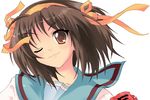  brown_eyes brown_hair hairband kita_high_school_uniform non-web_source one_eye_closed orange_hairband school_uniform serafuku short_hair solo suzumiya_haruhi suzumiya_haruhi_no_yuuutsu 