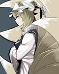  animal_ears blonde_hair fox_tail hands_in_opposite_sleeves madara_hato multiple_tails profile red_eyes short_hair simple_background solo tail touhou yakumo_ran 