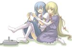  bad_feet bad_id bad_pixiv_id blonde_hair blue_hair blush elbow_gloves game_console gloves hinanawi_tenshi hino_ryuu long_hair multiple_girls playing_games ribbon skirt super_famicom sweat thighhighs touhou video_game white_gloves yakumo_yukari 