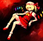  blonde_hair flandre_scarlet hat hironox one_side_up red_eyes smile solo touhou wings 