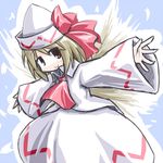  ascot blonde_hair bow hat kugelschreiber lily_white looking_at_viewer outstretched_arms red_eyes smile solo touhou wings 