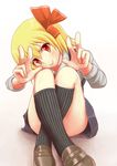  black_legwear blonde_hair double_v hair_ribbon highres red_eyes ribbon rumia socks solo thighs touhou usiedo_akatuki v 