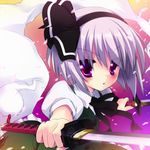  black_hairband dual_wielding gotou_nao hairband holding katana konpaku_youmu konpaku_youmu_(ghost) pink_eyes short_hair silver_hair solo sword touhou weapon 