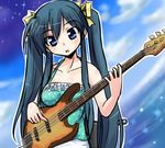  ashikaga_tamane bass_guitar blue_eyes hair_ribbon hoshiuta instrument kinoshita_midori long_hair polka_dot ribbon solo twintails 
