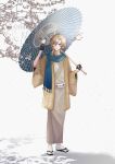  1boy alternate_costume aventurine_(honkai:_star_rail) bird bird_on_hand black_gloves black_sandals blue_scarf blue_umbrella brown_hair brown_kimono commentary_request earrings gloves hair_between_eyes hand_up highres holding holding_umbrella honkai:_star_rail honkai_(series) japanese_clothes jewelry kimono long_sleeves looking_at_animal male_focus obi oil-paper_umbrella parted_lips purple_eyes sandals sash scarf shadow socks solo umbrella white_bird white_sash white_socks wide_sleeves yuchu_zyj19980429 