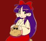  1girl bow closed_mouth hair_bow hakurei_reimu hakurei_reimu_(pc-98) japanese_clothes kimono long_hair long_sleeves parted_bangs pixel_art pou pou_(game) purple_hair red_background red_bow red_skirt simple_background sitting skirt solo touhou touhou_(pc-98) white_kimono yuuybee 