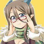  blue_eyes breasts brown_hair cleavage glasses horns long_hair looking_at_viewer medium_breasts pixiv_fantasia pixiv_fantasia_4 pointy_ears red-framed_eyewear simple_background smile solo upper_body uraichishi yellow_background 