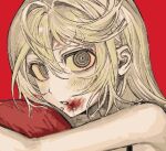  1girl blonde_hair close-up crazy_eyes face_piercing hair_between_eyes hugging_object long_hair looking_at_viewer mouth_piercing open_mouth piercing pillow pillow_hug portrait red_background ringed_eyes simple_background solo solo_focus teeth upper_body zh_0w 