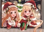  2girls :d artist_name bell blonde_hair blunt_bangs blurry blurry_background bokeh bow breath brown_eyes cape capelet choker christmas christmas_tree commentary_request depth_of_field fur-trimmed_capelet fur_trim futaba_anzu gift gloves hat hat_bow highres holding holding_gift holding_sack hood hood_down hooded_capelet ichihara_nina idolmaster idolmaster_cinderella_girls long_hair long_sleeves looking_at_viewer multiple_girls neck_bell open_mouth orange_hair outside_border over_shoulder red_bow red_cape red_capelet red_gloves red_hat revision rino_cnc sack santa_hat smile snowing star_(symbol) star_choker twitter_username window 