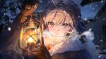  1girl absurdres ahoge artoria_pendragon_(fate) blonde_hair blue_jacket blue_ribbon brown_gloves commentary fate/stay_night fate_(series) gloves green_eyes hair_between_eyes hair_bun hair_ribbon highres holding holding_lantern jacket lantern looking_at_viewer night ori_(0rizuru) outdoors parted_lips ribbon saber_(fate) scarf single_hair_bun snowing snowman solo white_scarf winter 