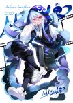  1boy absurdres ambience_synesthesia aqua_hair arknights bag black_pants black_socks blue_hair closed_mouth commentary_request crossed_legs double-parted_bangs full_body highres hood hood_up long_hair long_sleeves looking_at_viewer mizuki_(ambience_synesthesia_2022)_(arknights) mizuki_(arknights) multicolored_hair official_alternate_costume pants pink_eyes purple_hair roki@ shoes signature sitting smile sneakers socks solo white_background white_shoes 