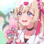  1girl :d black_choker blonde_hair blue_eyes blurry blurry_background cellphone cellphone_charm charm_(object) choker commentary hair_ornament hair_scrunchie heart heart_hair_ornament holding holding_phone kedarui_aashii kimi_no_koto_ga_dai_dai_dai_dai_daisuki_na_100-nin_no_kanojo long_hair one_side_up open_mouth pentarou_(hyakkano) phone pink_scrunchie scrunchie shirt signature smartphone smile solo sparkling_eyes syuuka617 upper_body white_shirt 