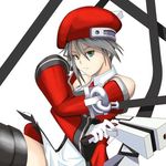  alternate_color beret blazblue bolverk green_eyes gun handgun hat kotuzui_yositune noel_vermillion short_hair silver_hair solo thighhighs weapon 