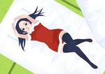  long_hair lying oboru_konbu original pillow santa_costume smile solo tatami thighhighs zettai_ryouiki 