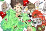  2boys animification annoyed antenna_hair bad_id bad_twitter_id bag balloon balloon_head_fred_(eddsworld) bendee_stick bendee_stick_(series) brown_hair cameo candy character_doll character_doll_in_itabag charm_(object) chinese_commentary commentary_request copyright_logo copyright_name creator_connection doll drawstring edd_(eddsworld) eddsworld flipped_hair food green_eyes green_hoodie grin hair_behind_ear hair_ears heart_balloon highres hood hood_down hoodie itabag jitome kiyoshi_st logo lollipop long_sleeves looking_at_viewer male_focus matt_(eddsworld) multiple_boys notebook paper procreate_(medium) raised_eyebrow red_eyes red_hoodie sanrio short_hair simple_background sketchbook smile sticker sticker_on_face swept_bangs tom_(eddsworld) tomee_bear_(eddsworld) tord_(eddsworld) transparent_bag tuxedo_sam upper_body white_background zanta_claws_(eddsworld) 