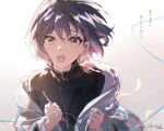  1girl bang_dream! bang_dream!_it's_mygo!!!!! black_shirt brown_eyes chinese_commentary commentary_request grey_hair highres holding holding_pen jacket off_shoulder open_clothes open_jacket open_mouth pen shirt short_hair solo striped_clothes takamatsu_tomori teeth translation_request tumaomao upper_body white_jacket 